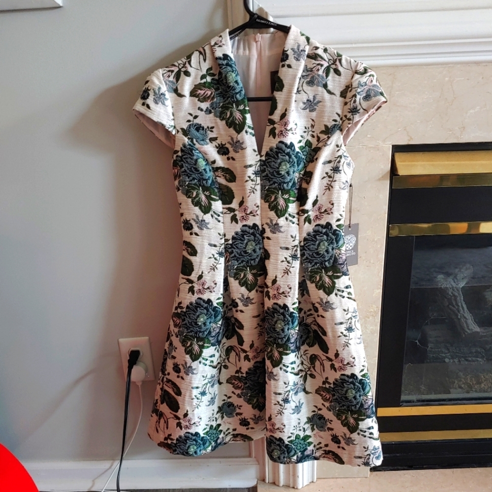 Vince Camuto Size 0 Floral Cocktail Dress